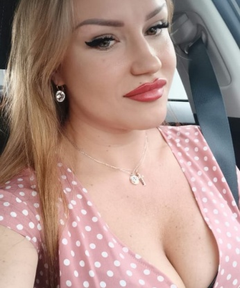 Живу в Москве, ты можешь приехать ко мне или я приеду к тебе. Гарантирую конфиденциальность и полное удовлетворение твоих самых сокровенных желаний.
У меня широкий спектр услуг: от классики до экзотики, от нежных ласк до более смелых игр. Мои опыт и творческий подход позволят нам осуществить самые смелые фантазии. 💋
Мои фото полностью соответствуют действительности, и я всегда выгляжу сногсшибательно. Отзывы моих клиентов говорят сами за себя – они всегда остаются в восторге от встречи со мной.
Отдохни сегодня от серых будней и погрузись в мир наслаждения вместе со мной. Звони! 📞 13625, 34 года